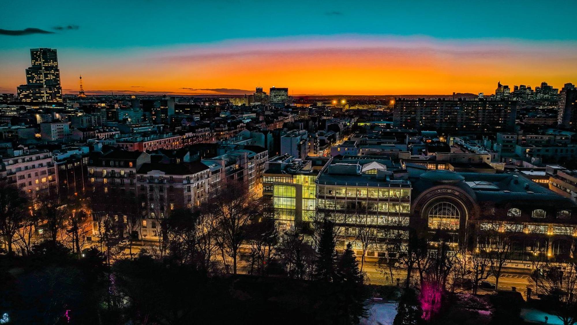 Voco Paris - Porte De Clichy By Ihg Экстерьер фото