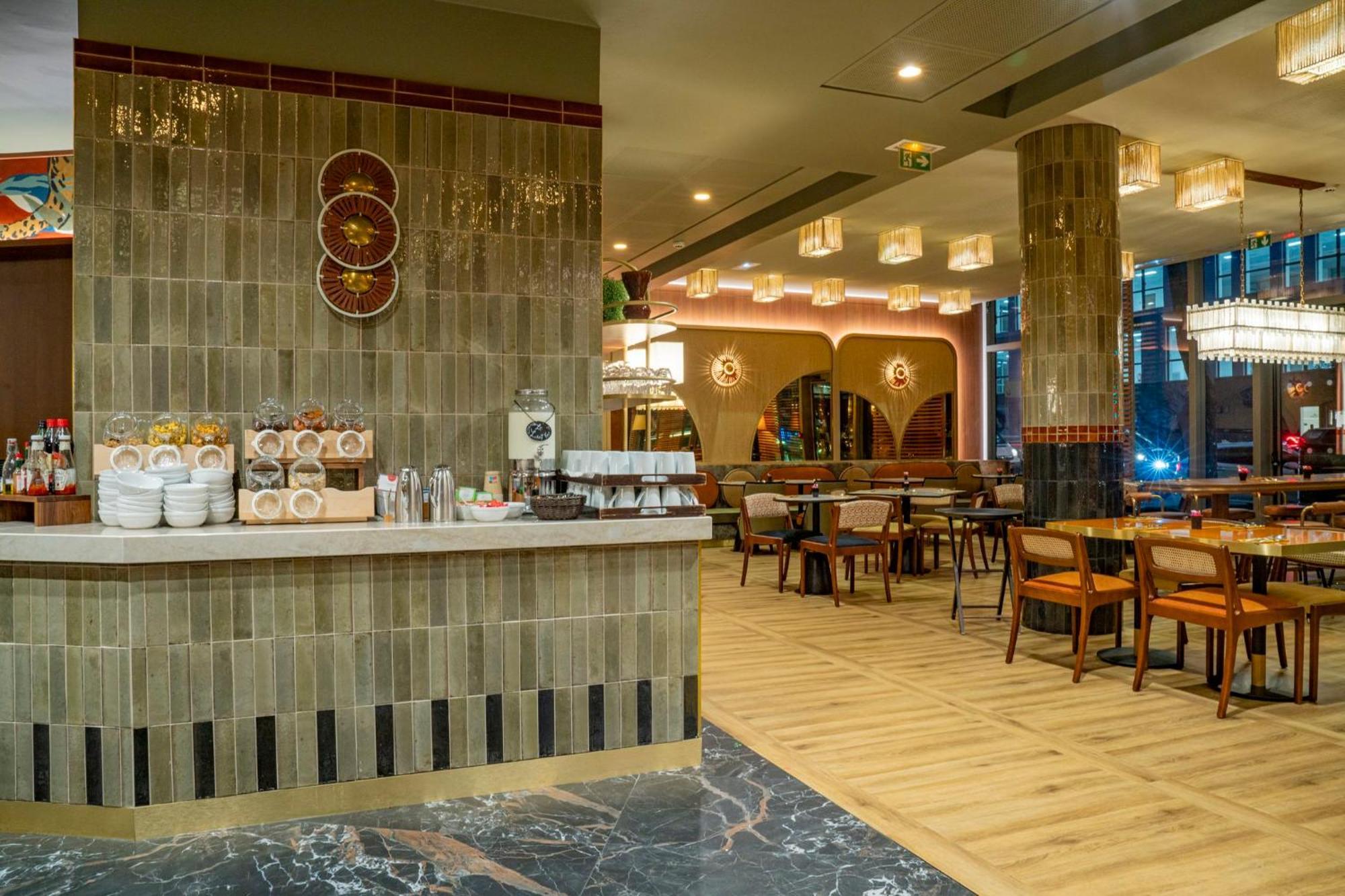 Voco Paris - Porte De Clichy By Ihg Экстерьер фото
