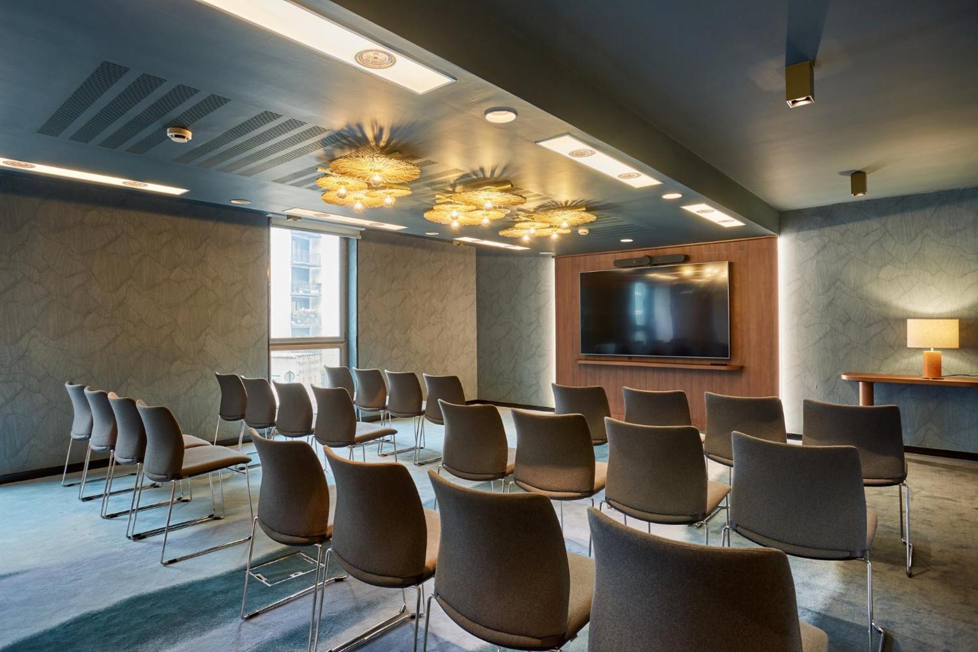 Voco Paris - Porte De Clichy By Ihg Экстерьер фото
